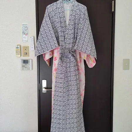 Close To Jr Nanba Station/Airport Bus Terminal/1 Room/Floor/Elevator Osaka Exterior photo
